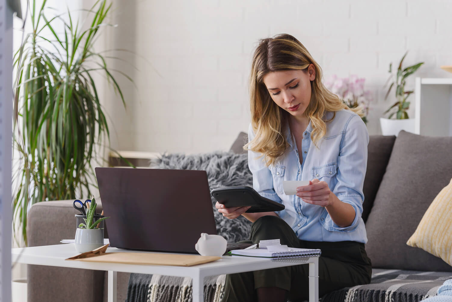 Who Actually Needs a No Credit Check Phone Plan